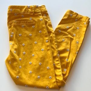 Old Navy Pixie Embroidered Golden Yellow Flowers Pants Sz 6